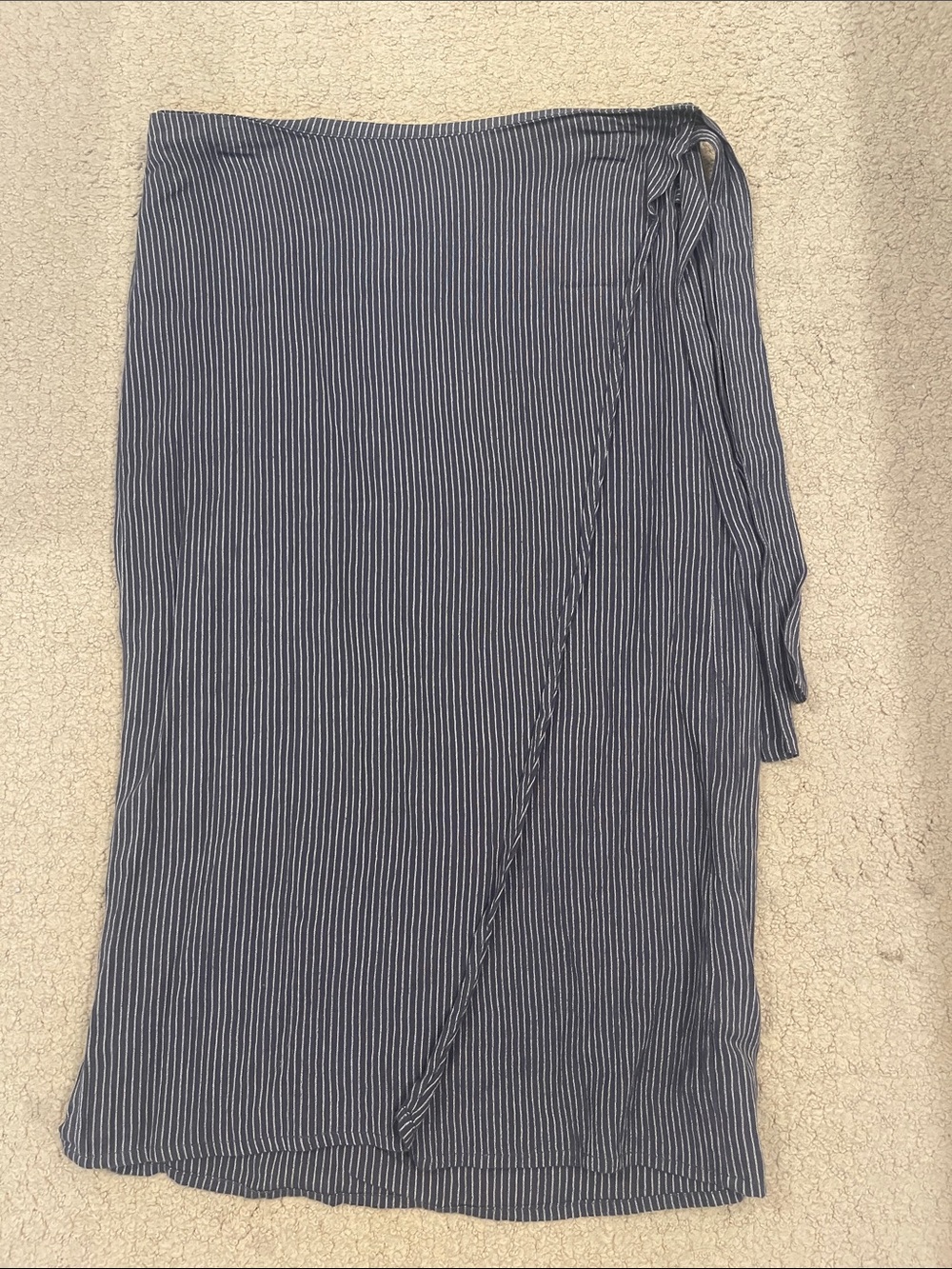 Roxy navy/white wrap skirt